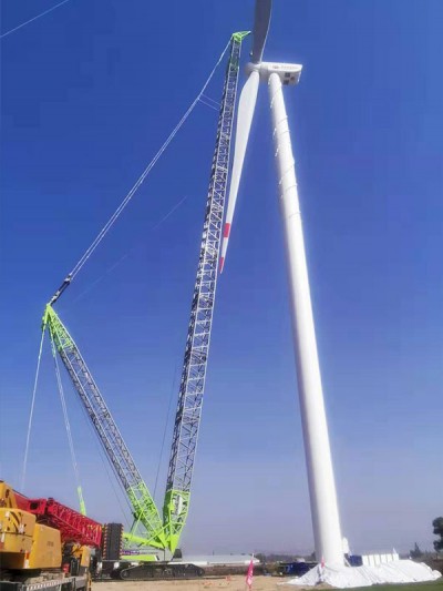 中聯(lián)9800國華故城一期140米高的風(fēng)機吊裝 