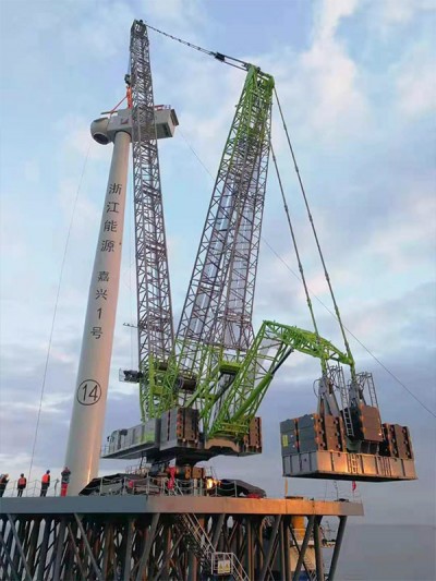 中聯(lián)1600噸海上風(fēng)電工況，風(fēng)機吊裝